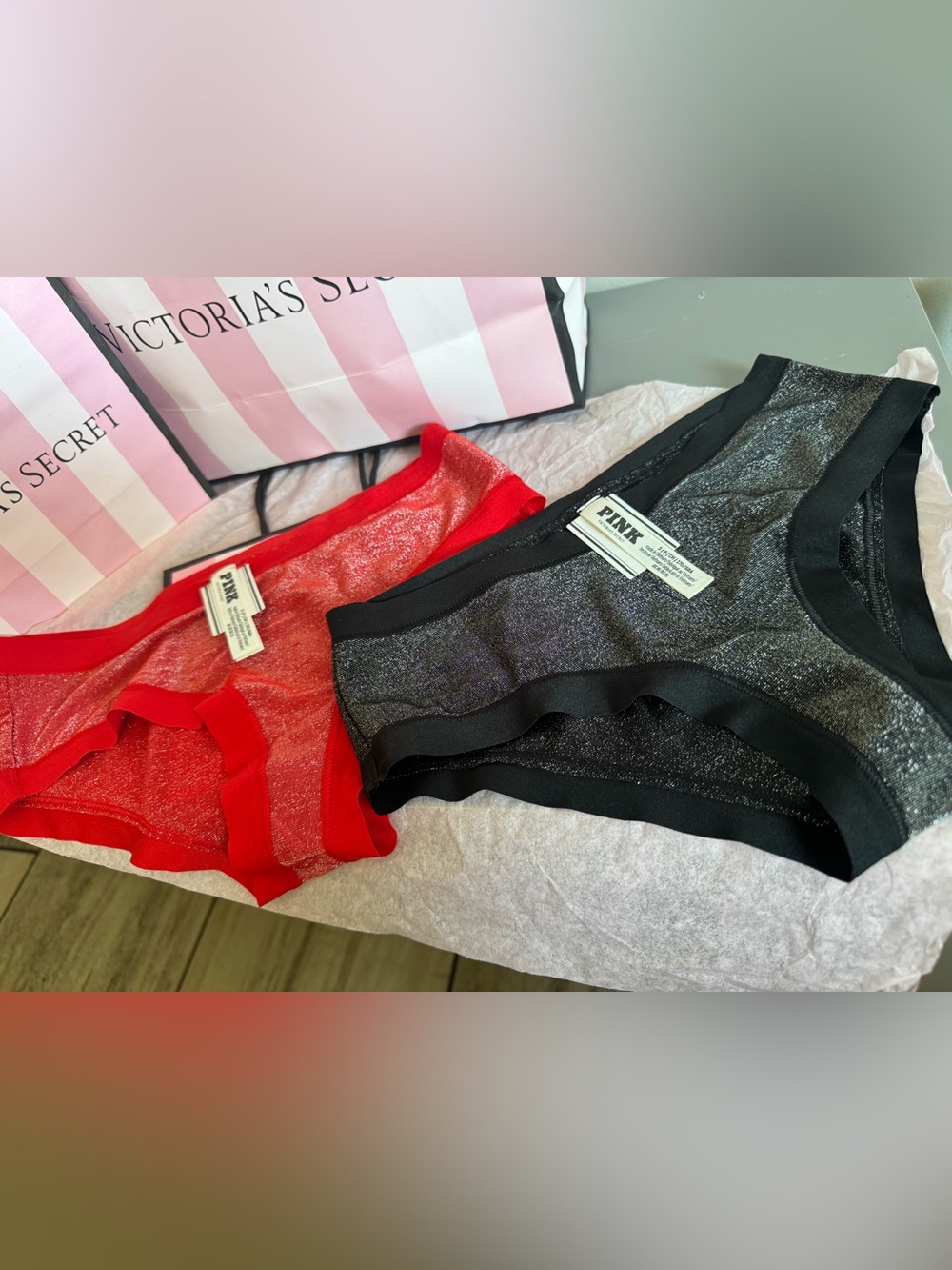 Packet of 2 PINK Victoria's Secret Shimmery Hipster Set - Red & Black